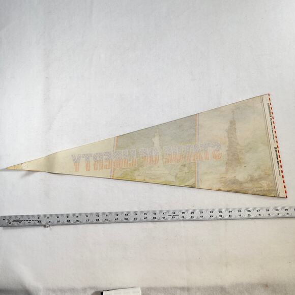 Statue of Liberty VINTAGE Felt Pennant Large 30" x 12" Late 1970's - Picture 6 of 9